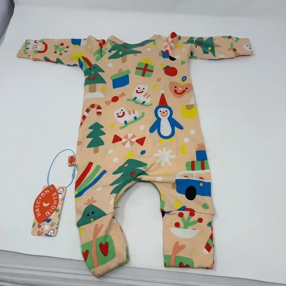 Halcyon Nights NWT Twinkle Town Long Sleeve Romper Pjs Newborn Christmas Holiday